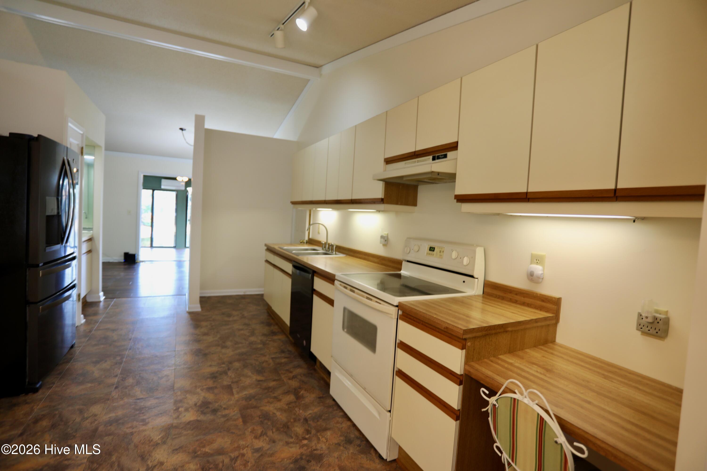 116 Shagbark Road West End, NC 27376 - Photo 53 of 79 Kitchen