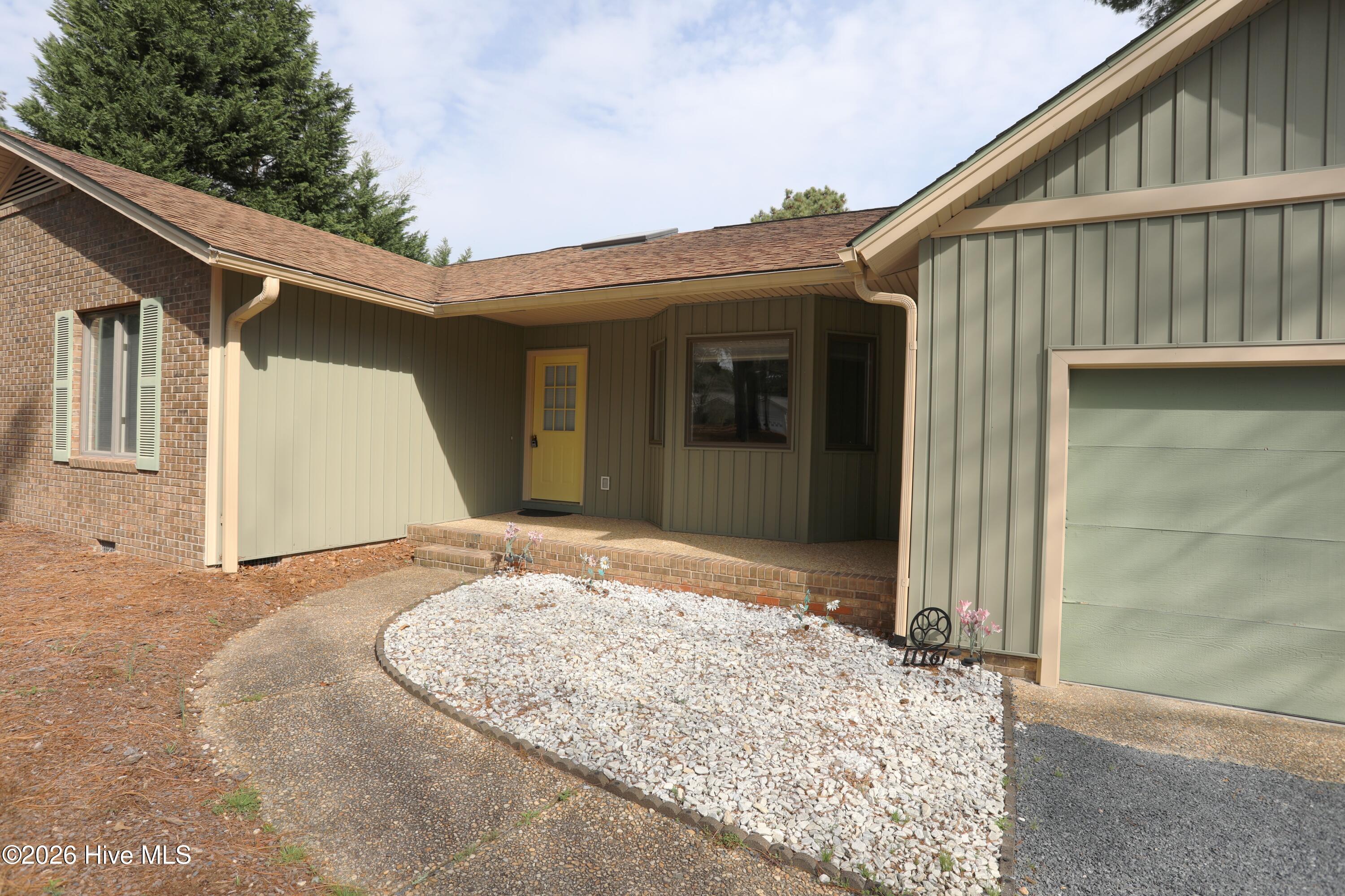 116 Shagbark Road West End, NC 27376 - Photo 7 of 89 Front Entry