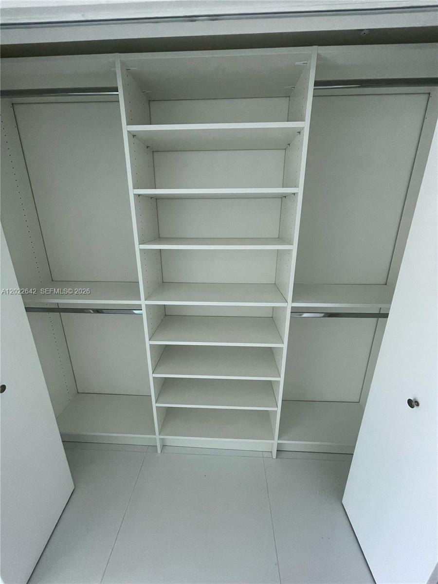 92 Southwest 3rd Street, Unit 3411 Miami, FL 33130 - Photo 11 of 42