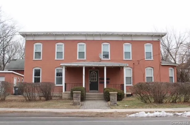 $1,900 | 96 South Main Street, Unit 1, Pearl River, NY 10965