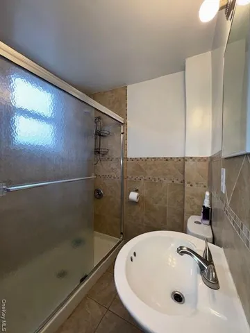 $1,900 | 96 South Main Street, Unit 1, Pearl River, NY 10965