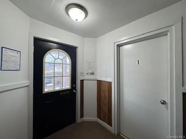 $1,900 | 96 South Main Street, Unit 1, Pearl River, NY 10965