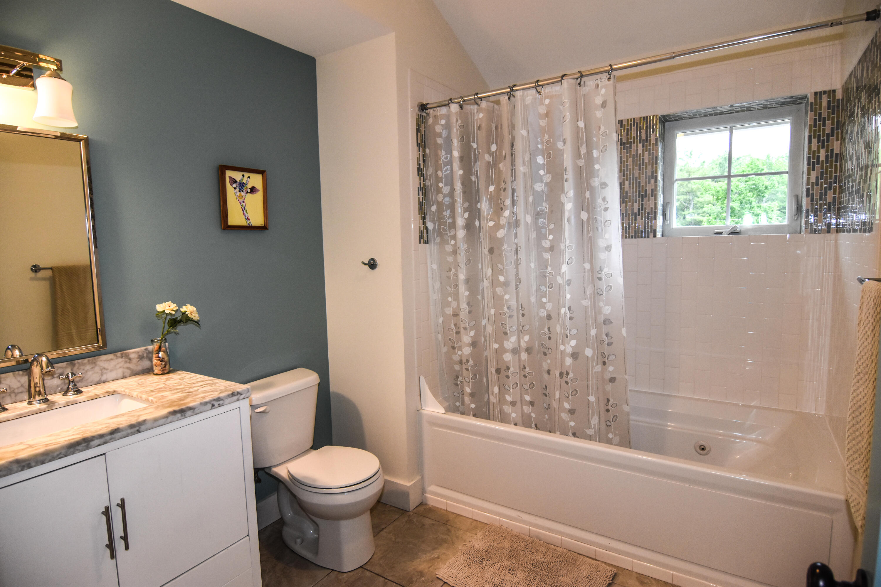 16 Solar Way Cumberland, ME 04021 - Photo 18 of 26 2nd Floor Full Bathroom