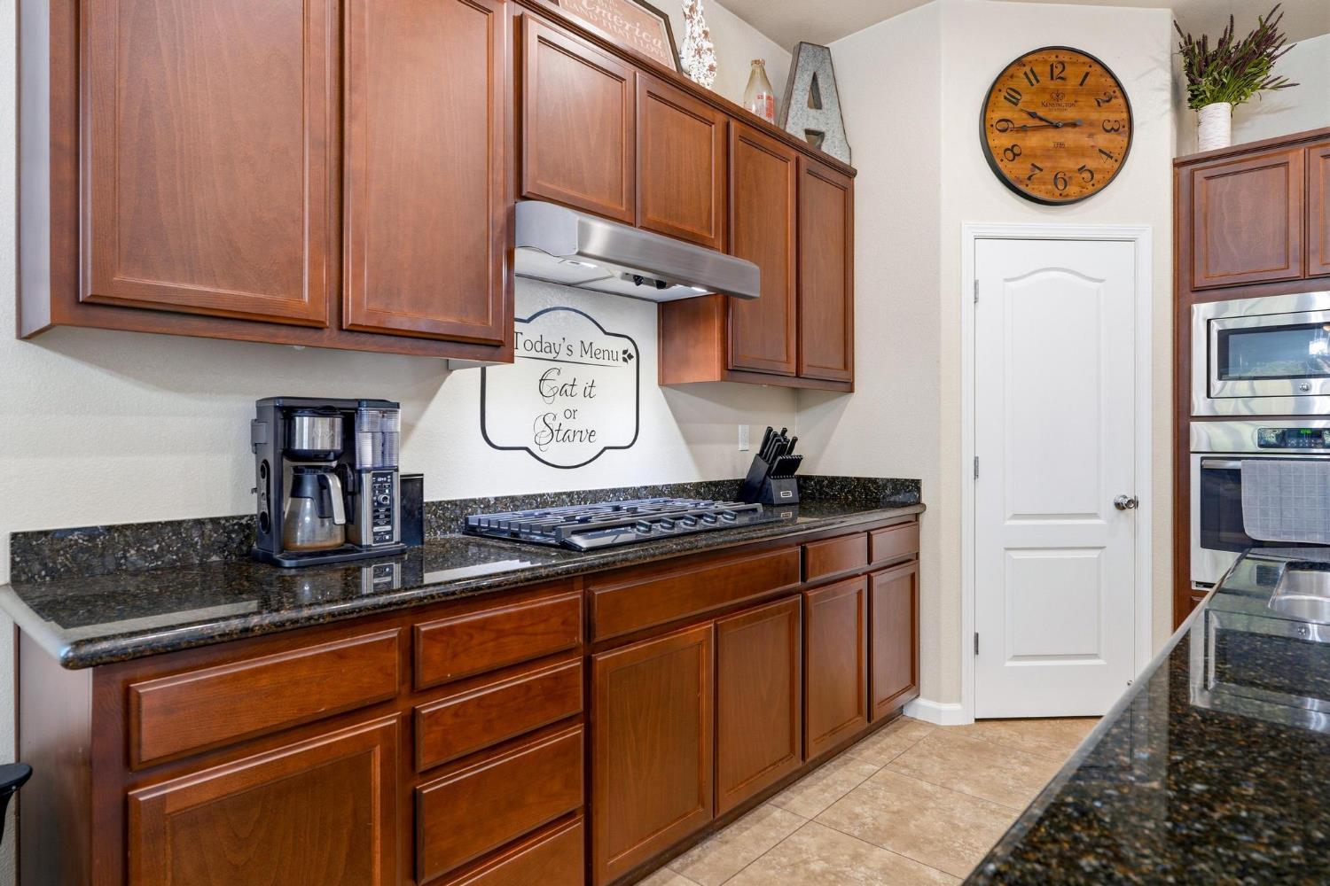 565 Sepp Court Ripon, CA 95366 - Photo 14 of 48 Gallery Image 14