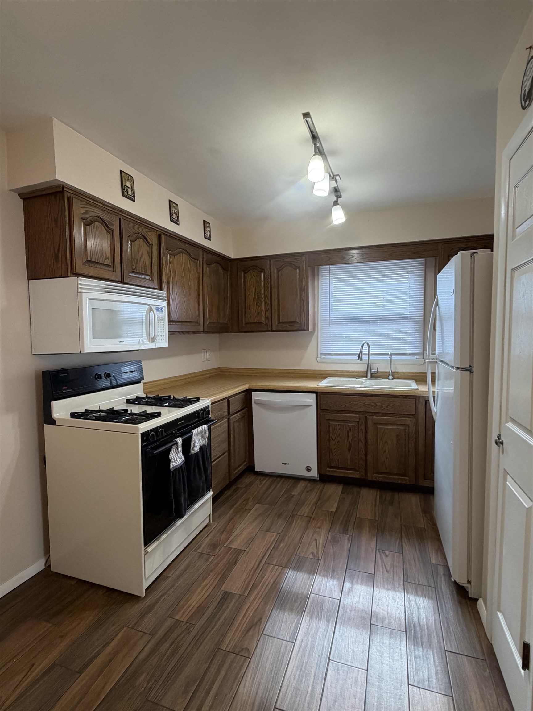 1706 Notre Dame Road Rockford, IL 61103 - Photo 5 of 17 Gallery Image 5