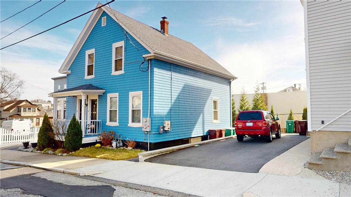 195 Adams Street Woonsocket, RI 02895 - Photo 2 of 47