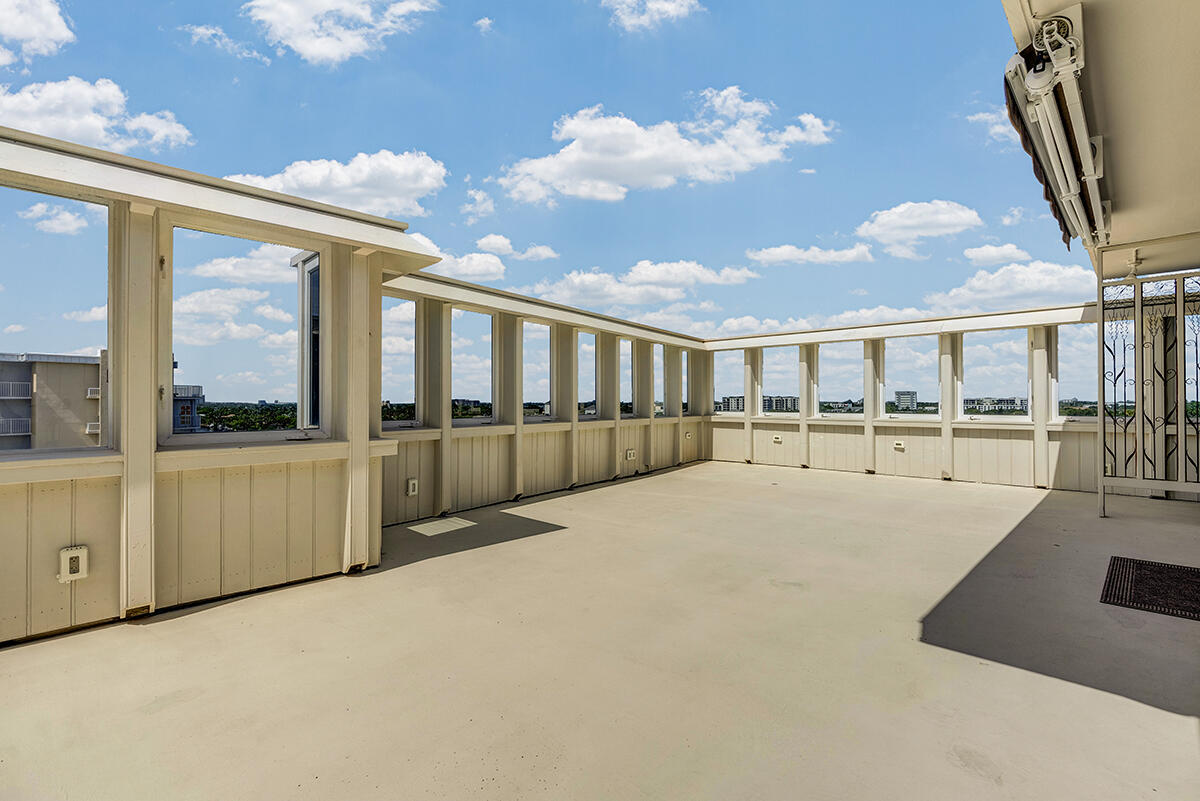 201 North Riverside Drive, Unit 802 Pompano Beach, FL 33062 - Photo 36 of 51 DSC08957