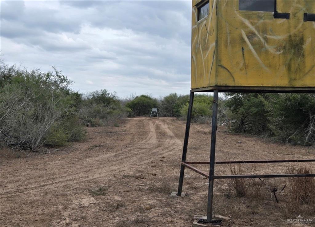 218 Cr 218 Road Encino, TX 78353 - Photo 14 of 16 a view of a street sign