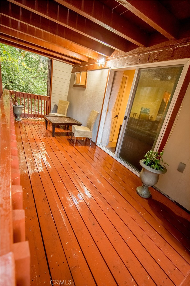 512 Shady Dell Crestline, CA 92325 - Photo 16 of 42