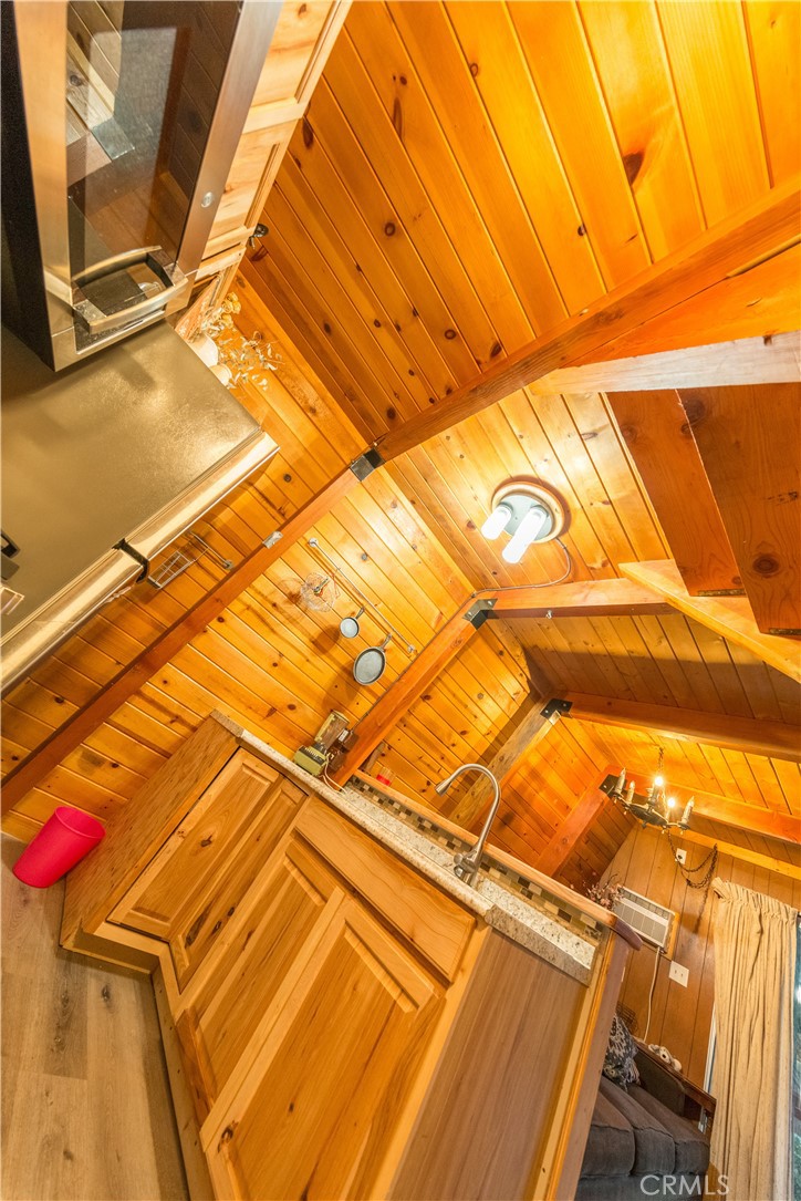 512 Shady Dell Crestline, CA 92325 - Photo 19 of 42