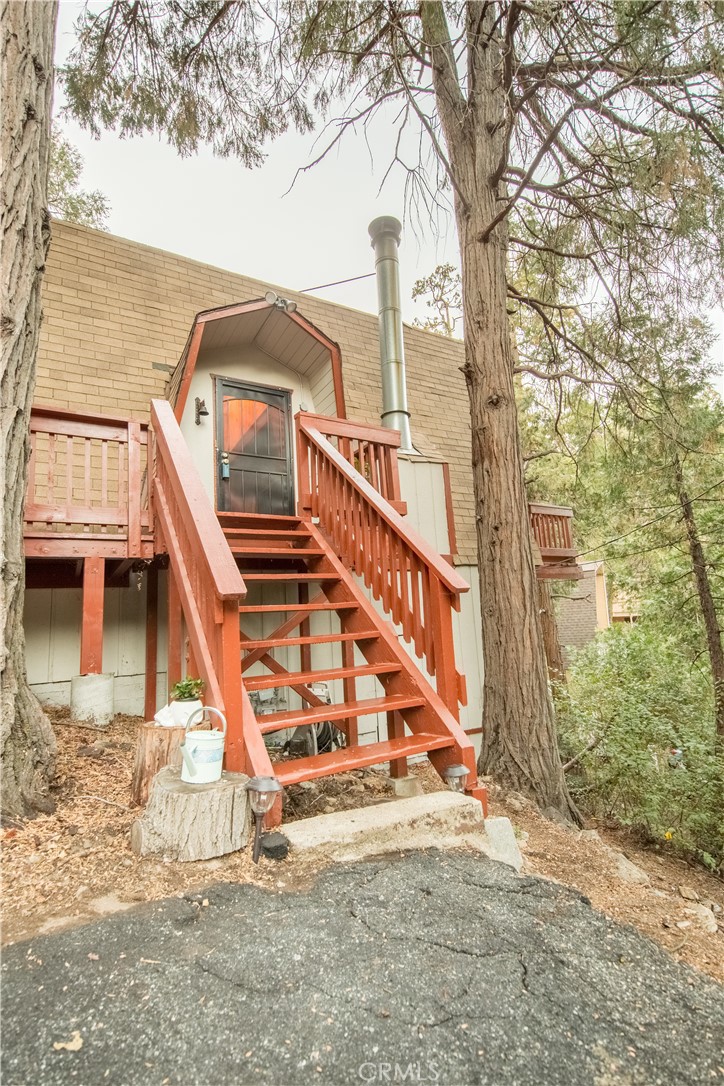 512 Shady Dell Crestline, CA 92325 - Photo 2 of 42 a view of outdoor space and deck