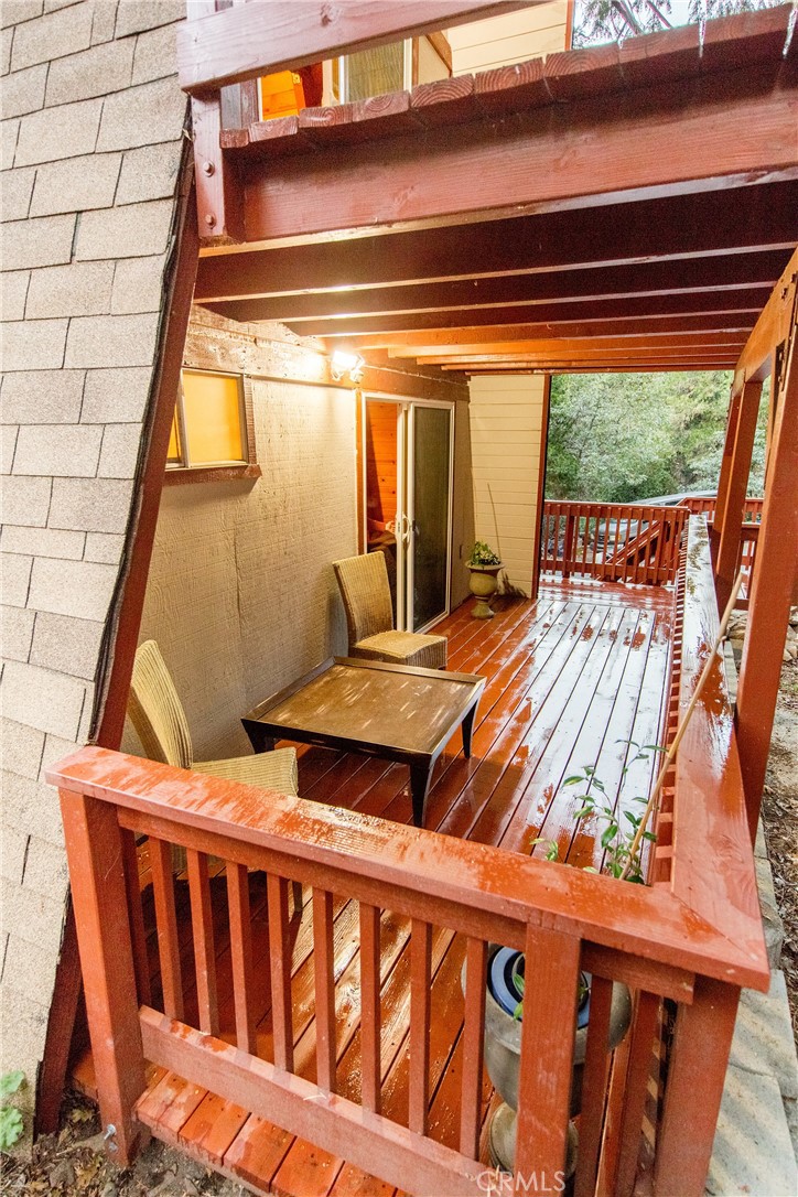 512 Shady Dell Crestline, CA 92325 - Photo 31 of 42 a view of a two chairs in the balcony