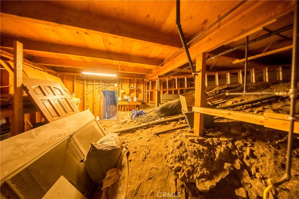 512 Shady Dell Crestline, CA 92325 - Photo 42 of 42 a view of a street with wooden fence