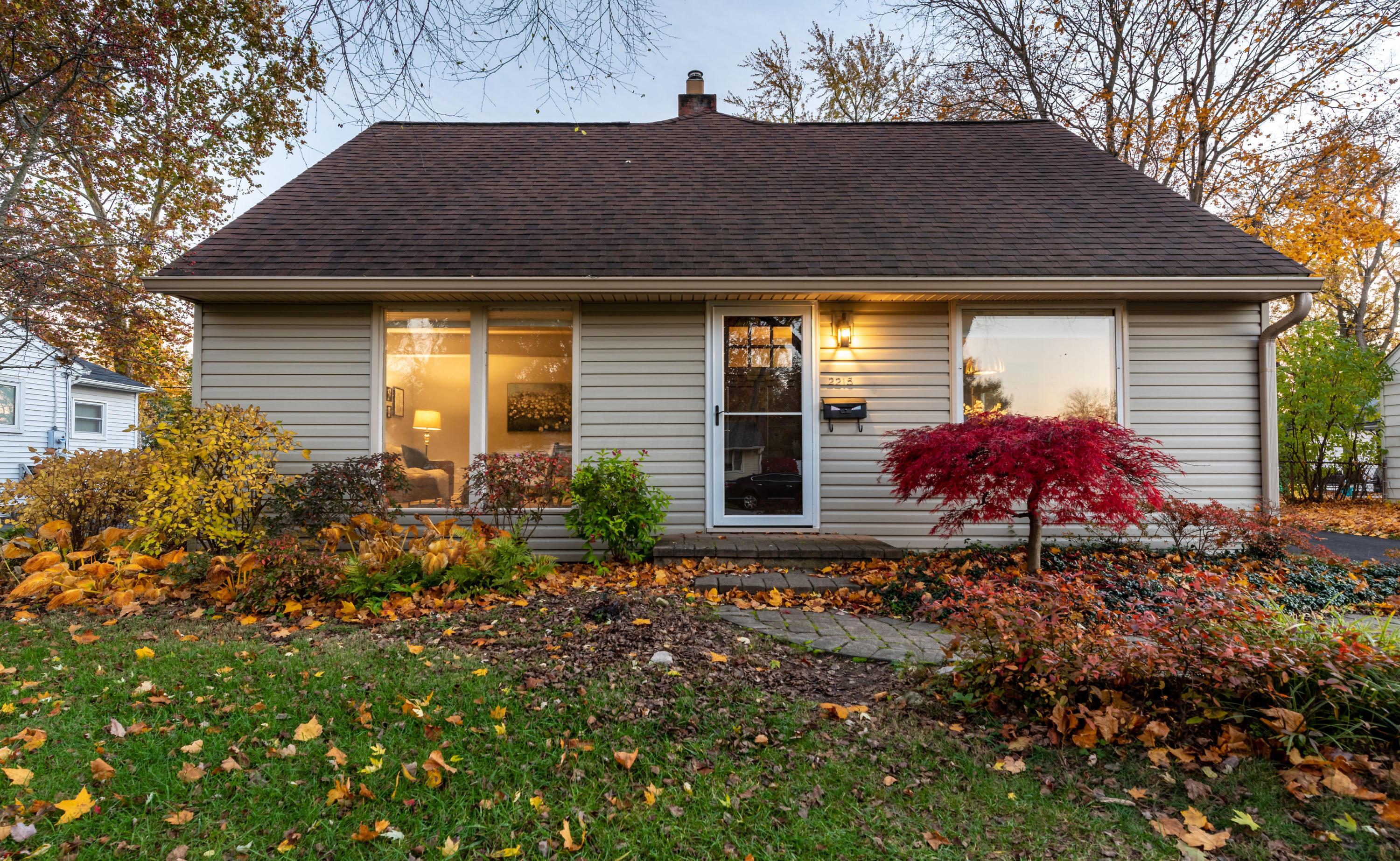 2215 Cranford Road Columbus, OH 43221 - Photo 2 of 28