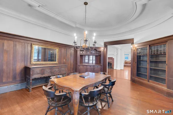 $2,690,000 | 26 Shady Lane, Greenwich, CT 06831