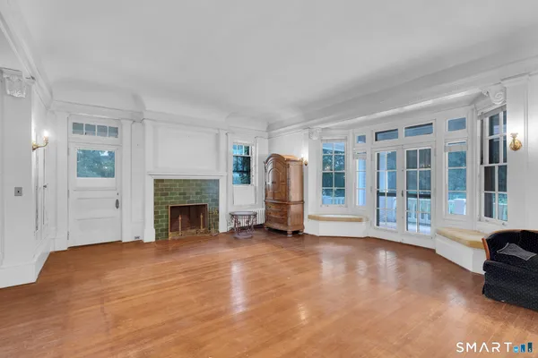 $2,690,000 | 26 Shady Lane, Greenwich, CT 06831