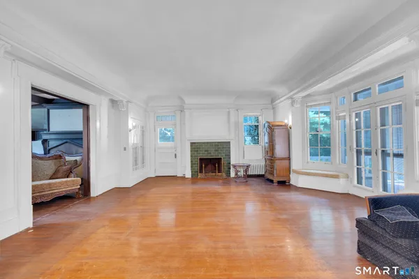 $2,690,000 | 26 Shady Lane, Greenwich, CT 06831