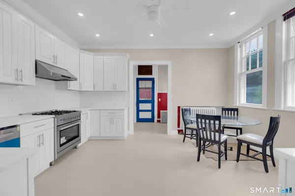 $2,690,000 | 26 Shady Lane, Greenwich, CT 06831