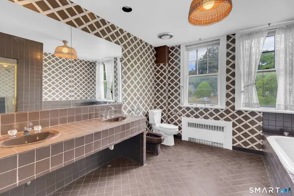 $2,690,000 | 26 Shady Lane, Greenwich, CT 06831