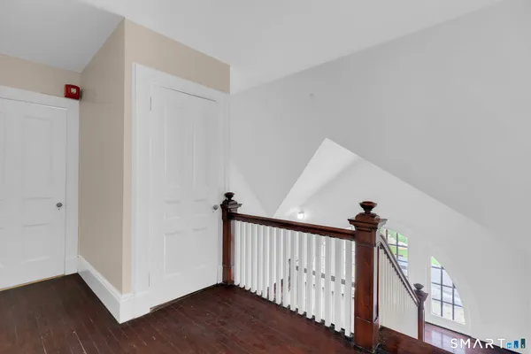 $2,690,000 | 26 Shady Lane, Greenwich, CT 06831