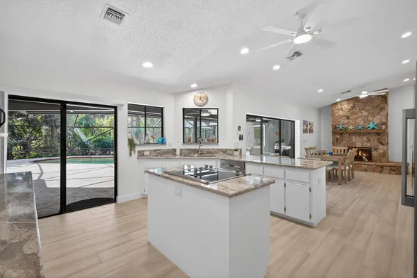 $5,500 | 8166 155th Place North, Palm Beach Gardens, FL 33418