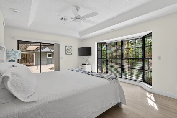 $5,500 | 8166 155th Place North, Palm Beach Gardens, FL 33418