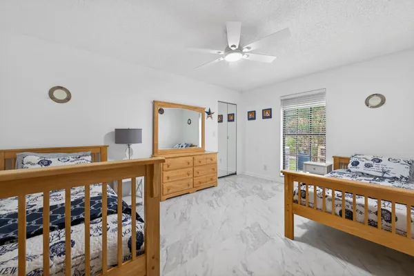 $5,500 | 8166 155th Place North, Palm Beach Gardens, FL 33418