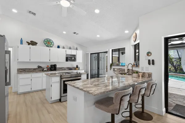 $5,500 | 8166 155th Place North, Palm Beach Gardens, FL 33418