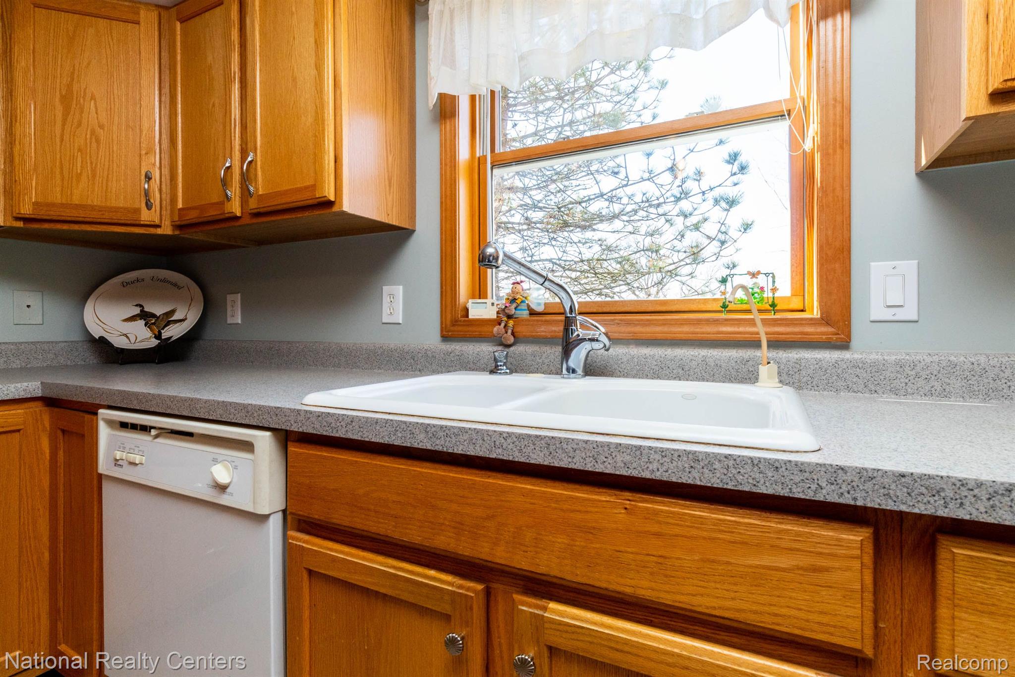 67573 Haven Ridge Road New Haven, MI 48050 - Photo 16 of 54 KITCHEN