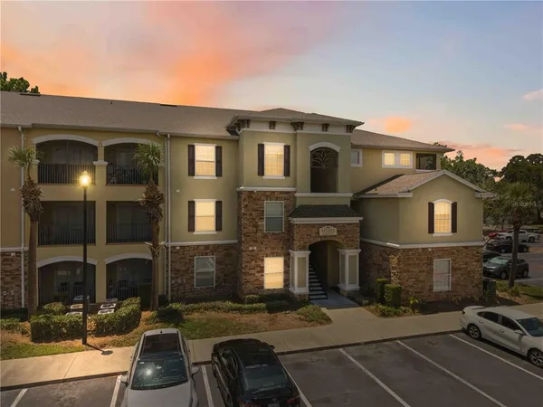 $229,000 | 10201 Courtney Palms Boulevard, Unit 204, Tampa, FL 33619