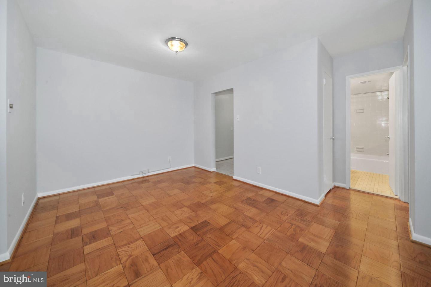 5101 River Road, Unit 609 Bethesda, MD 20816 - Photo 8 of 26 Gallery Image 8