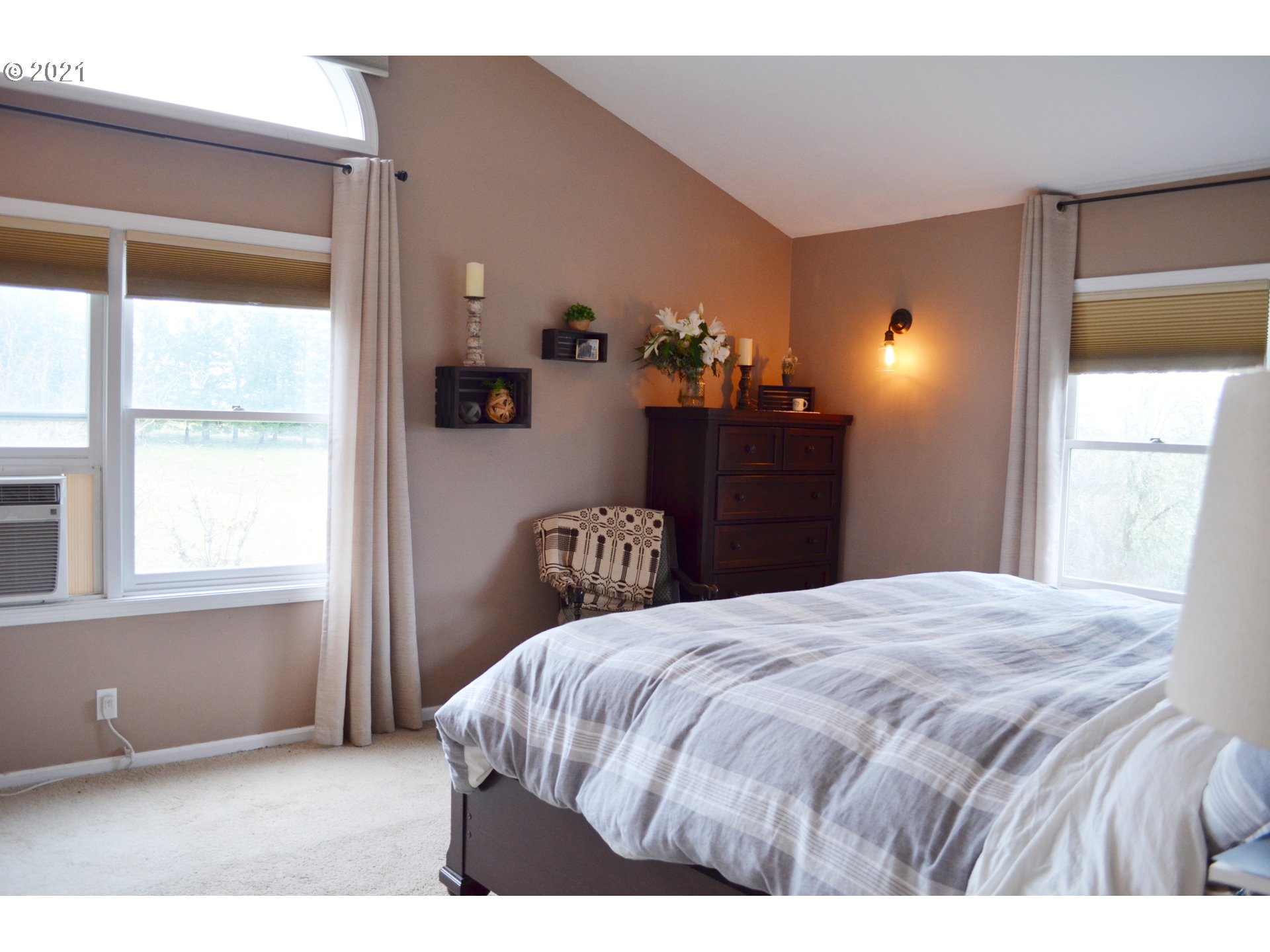 975 James Howe Road Dallas, OR 97338 - Photo 13 of 26