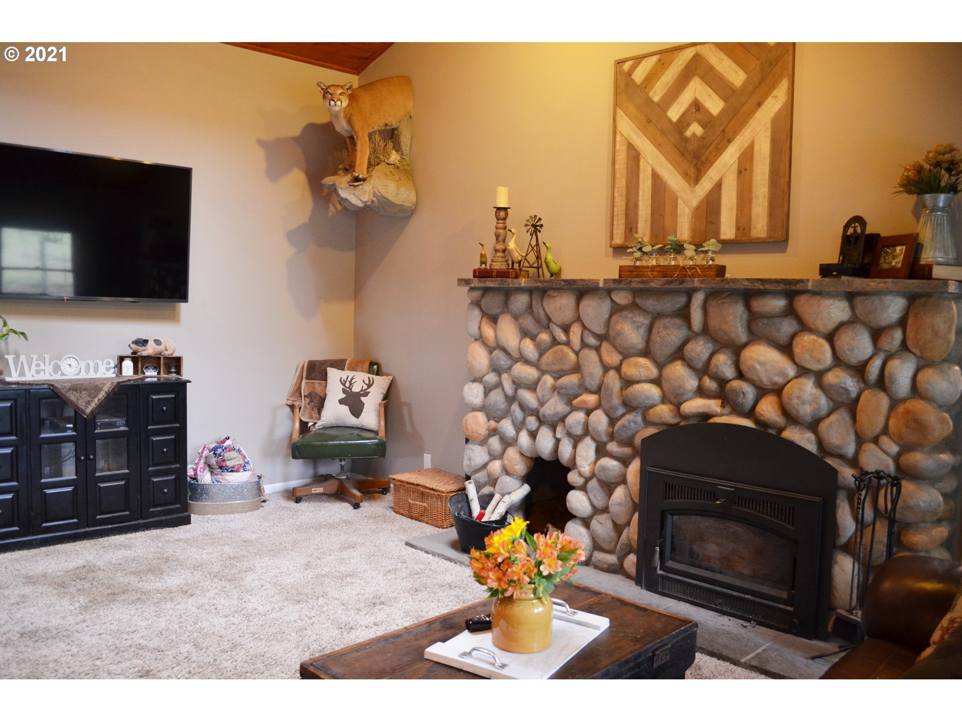 975 James Howe Road Dallas, OR 97338 - Photo 9 of 26
