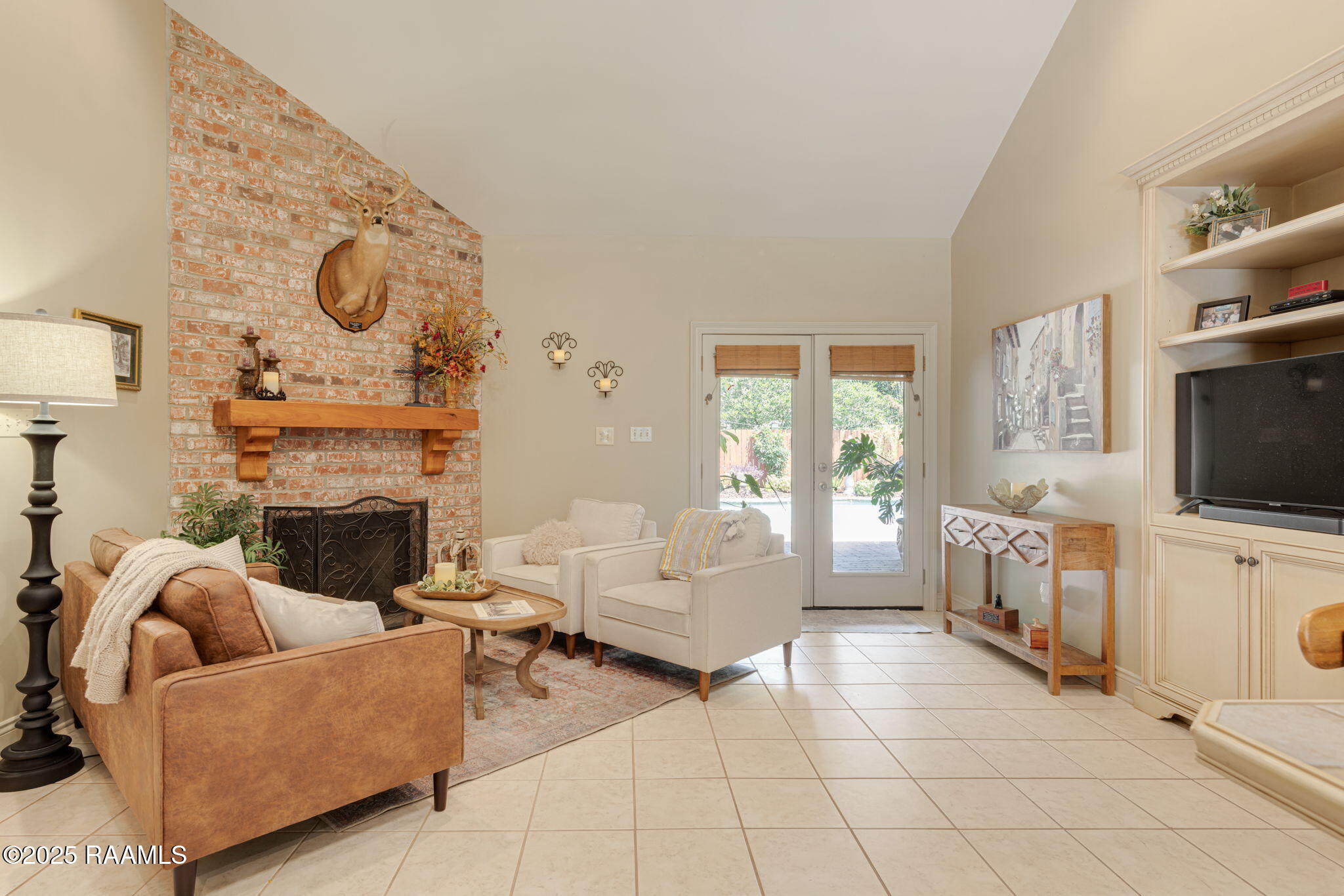 115 Magazine Street Lafayette, LA 70503 - Photo 14 of 32 Keeping Room 2
