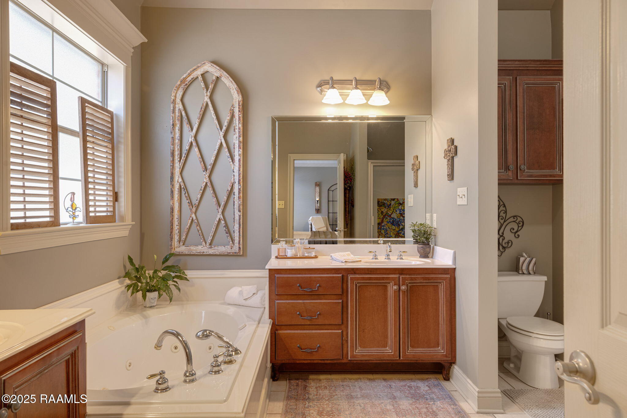 115 Magazine Street Lafayette, LA 70503 - Photo 21 of 32 Primary Bath 2