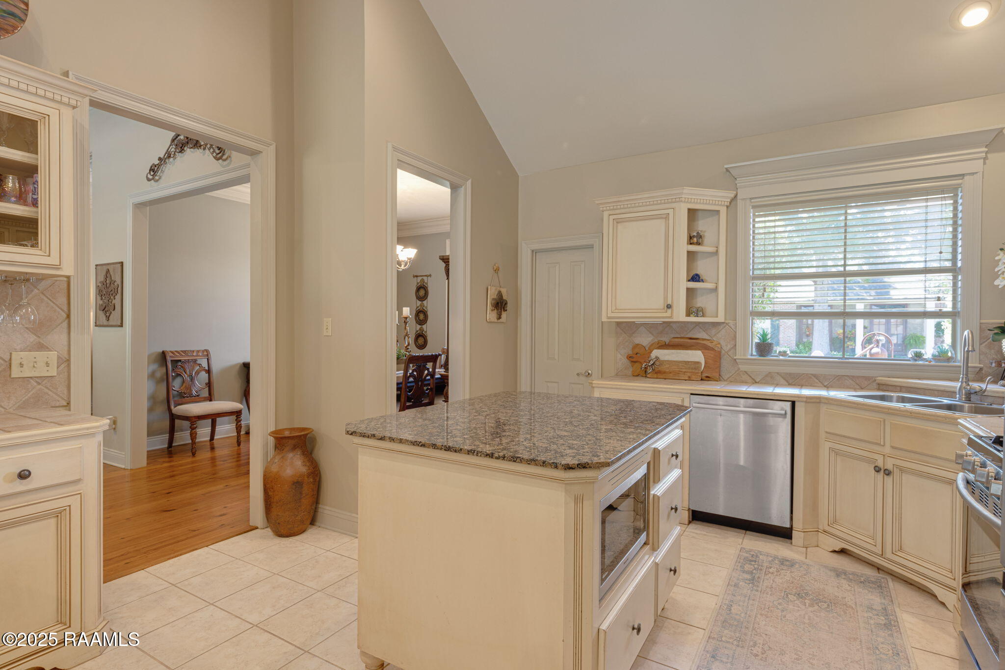 115 Magazine Street Lafayette, LA 70503 - Photo 10 of 32 Kitchen 3