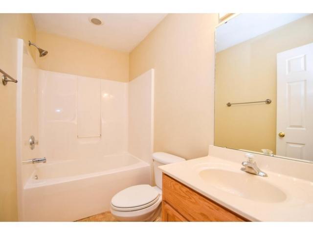 1711 Trinity Road Troutville, VA 24175 - Photo 18 of 23 Full Bath