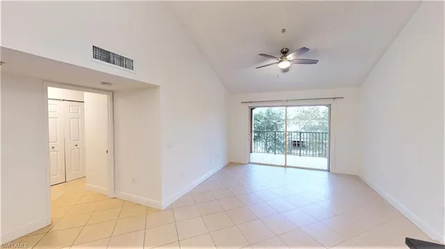 $2,250 | 1210 Wildwood Lakes Boulevard, Unit 306, Naples, FL 34104