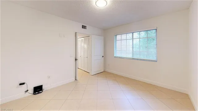 $2,250 | 1210 Wildwood Lakes Boulevard, Unit 306, Naples, FL 34104