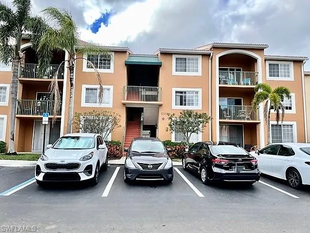 $2,250 | 1210 Wildwood Lakes Boulevard, Unit 306, Naples, FL 34104