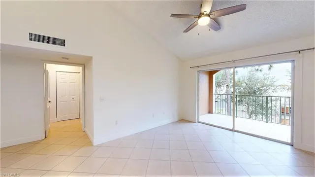$2,250 | 1210 Wildwood Lakes Boulevard, Unit 306, Naples, FL 34104