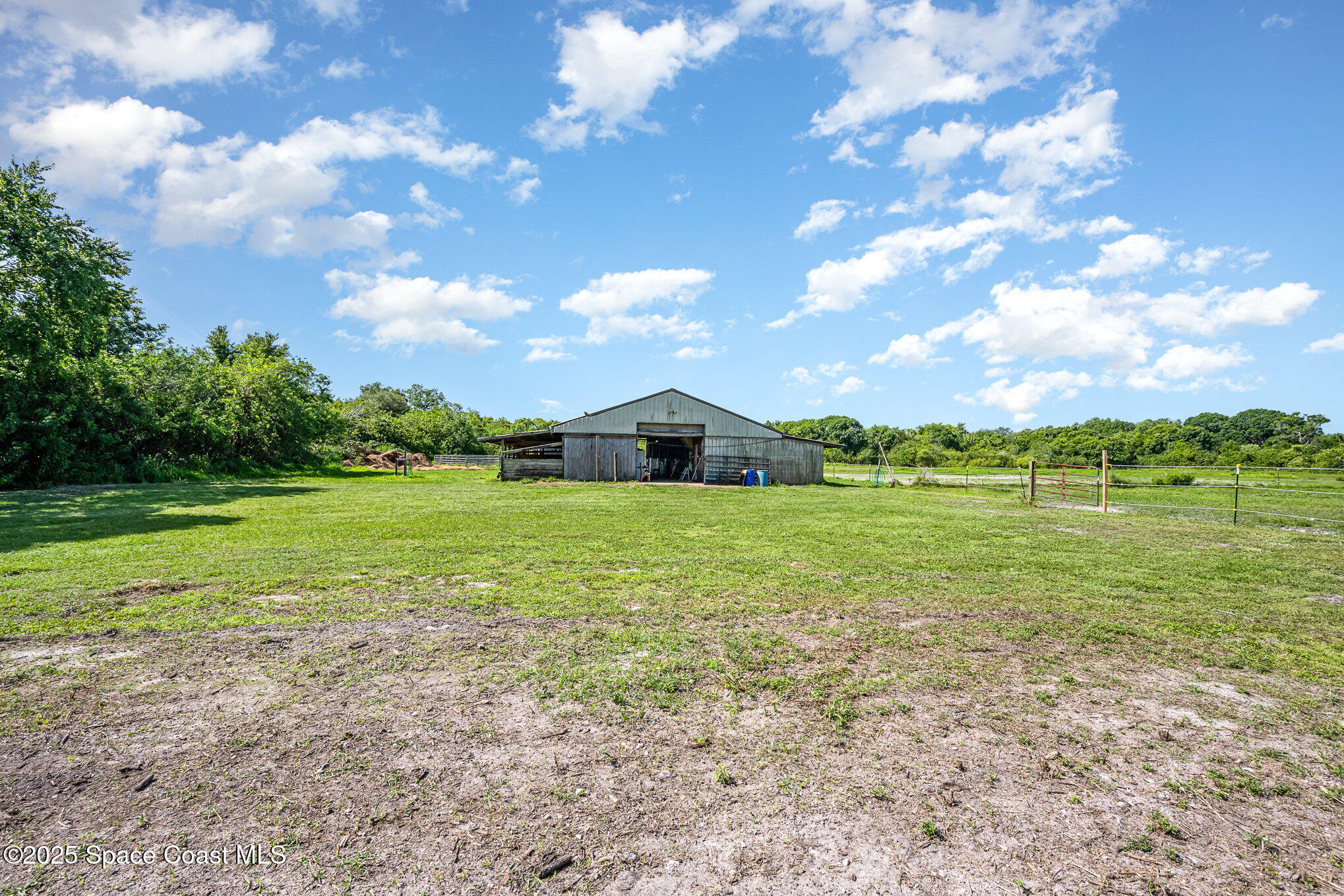 2675 Brockett Road Mims, FL 32754 - Photo 17 of 30 005_file_193