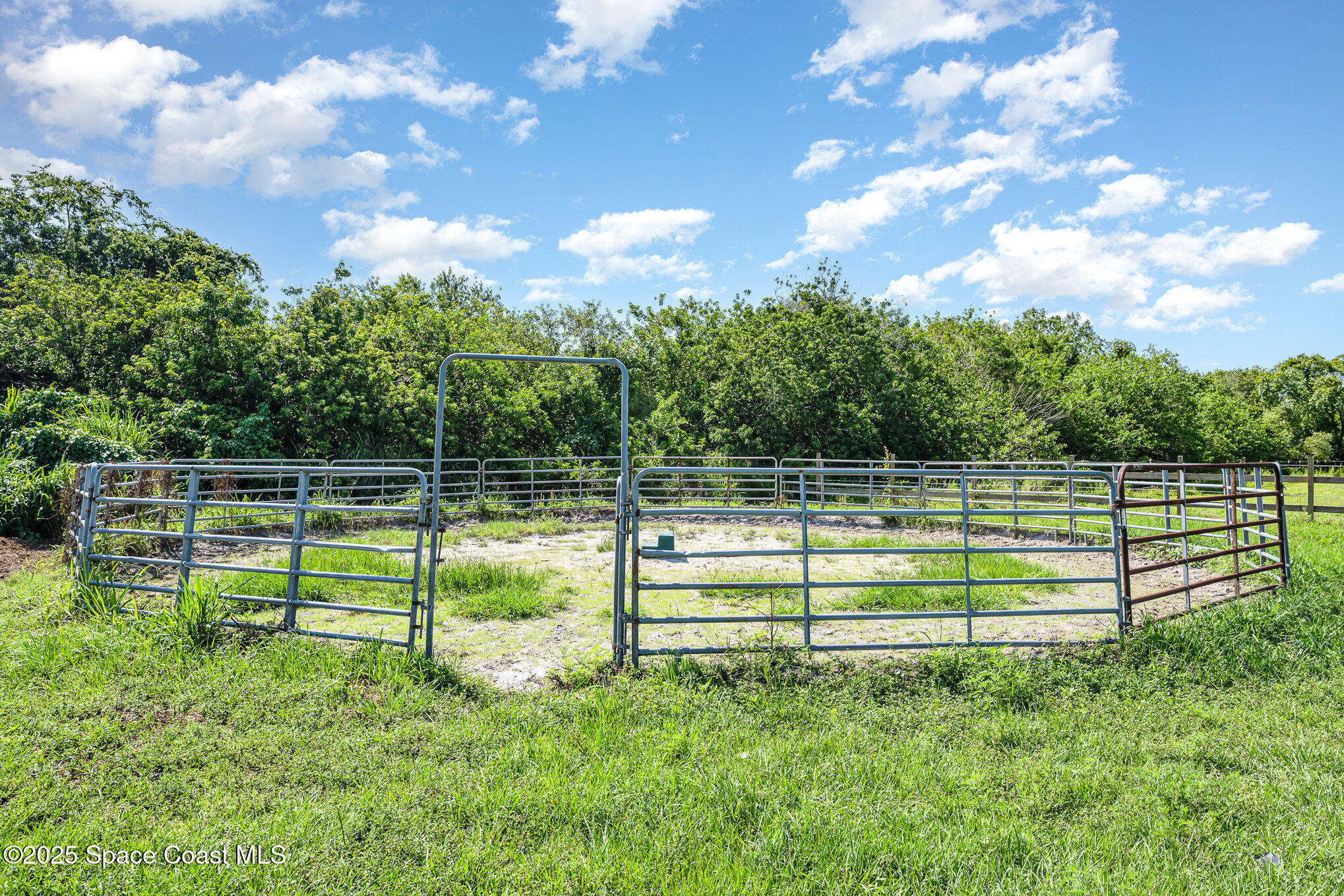 2675 Brockett Road Mims, FL 32754 - Photo 18 of 30 015_file_206