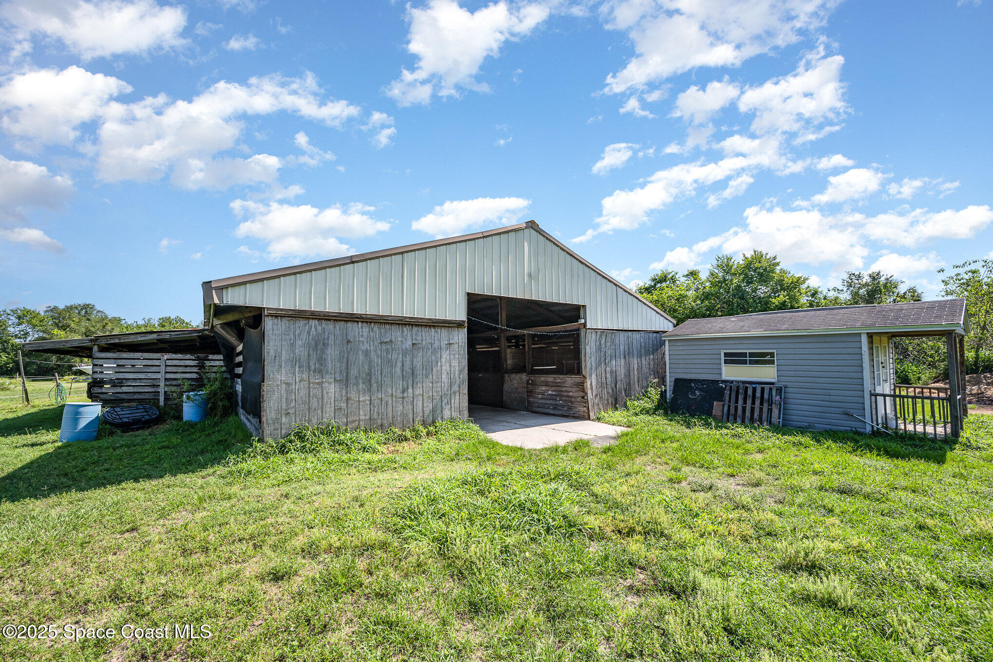 2675 Brockett Road Mims, FL 32754 - Photo 19 of 30 014_file_568