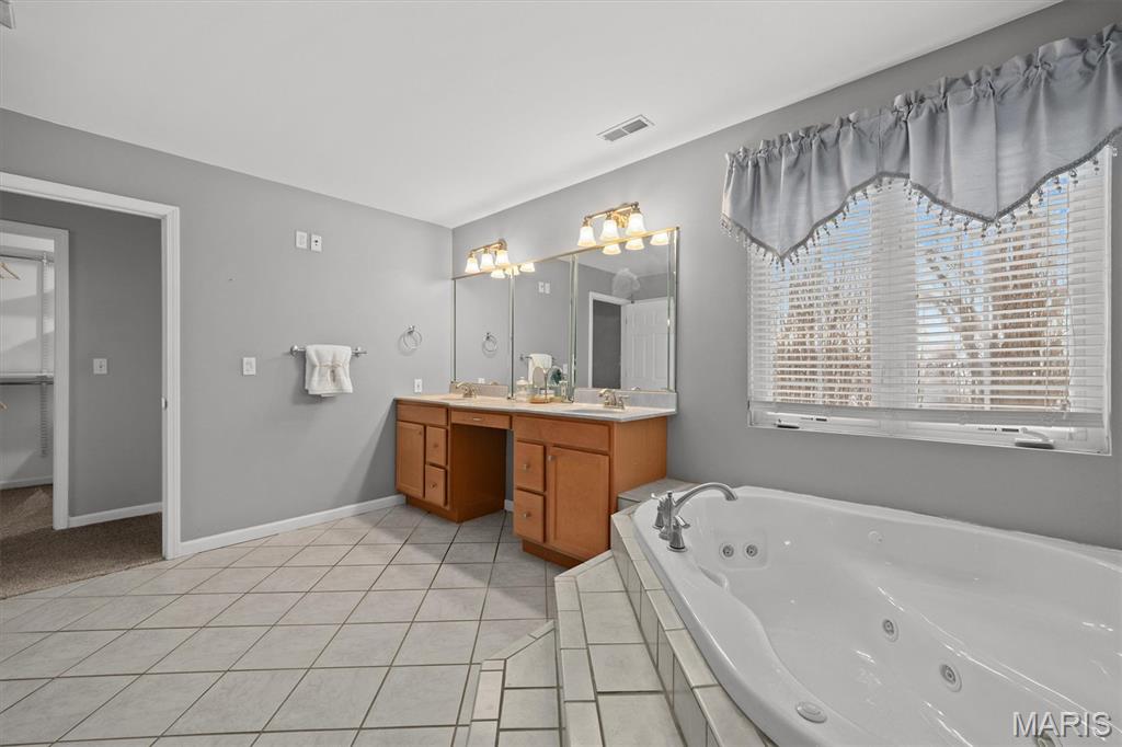 1171 Red Hawk Ridge Lane O'Fallon, IL 62269 - Photo 32 of 71