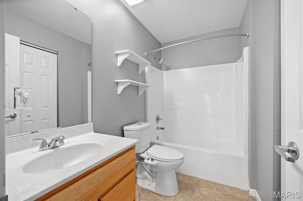 1171 Red Hawk Ridge Lane O'Fallon, IL 62269 - Photo 48 of 71