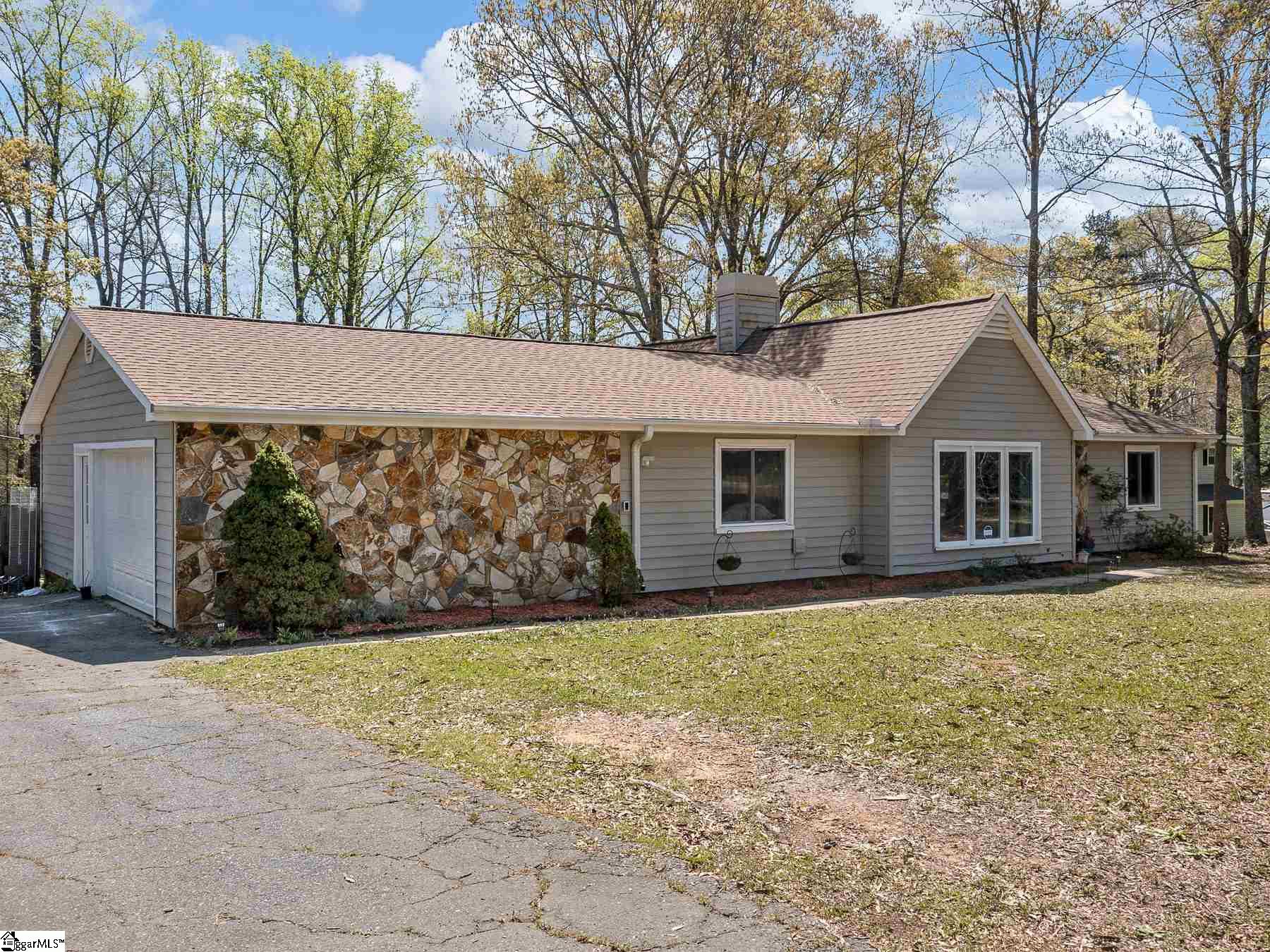 114 Turner Road Spartanburg, SC 29303 - Photo 3 of 34 Gallery Image 3