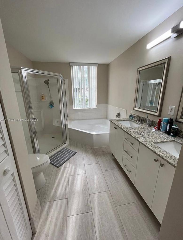 14827 Balgowan Road, Unit 1048 Miami Lakes, FL 33016 - Photo 4 of 14 Gallery Image 4
