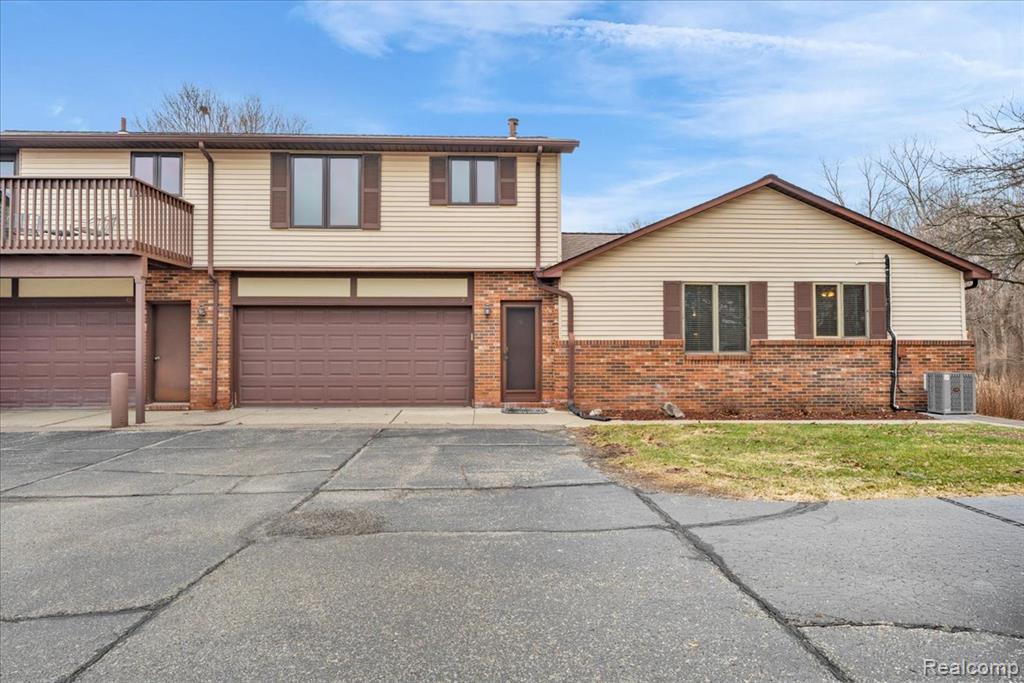 955 Woodlane Drive, Unit 9 Rochester Hills, MI 48307 - Photo 36 of 41