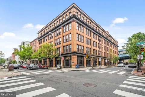 $215,000 | 301 Race Street, Unit 317, Philadelphia, PA 19106